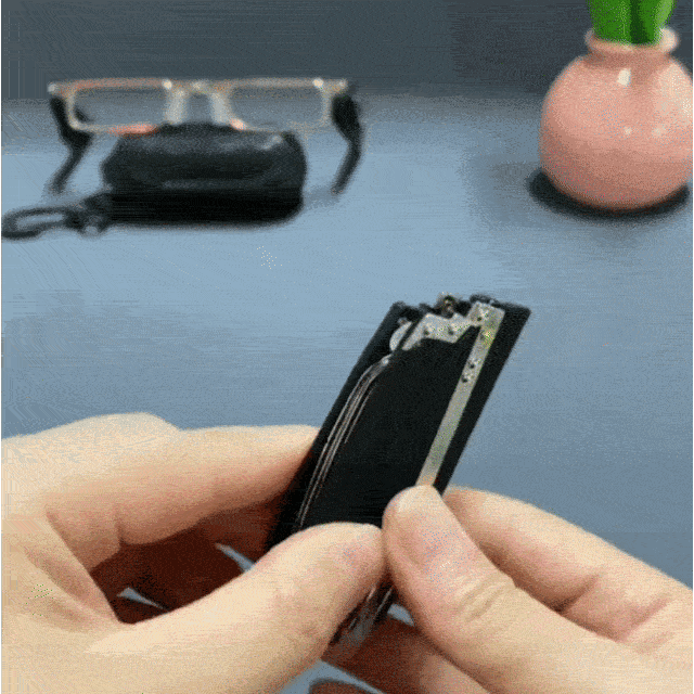 🔥Last Day 50% OFF🔥 Mini Foldable Reading Glasses with Case